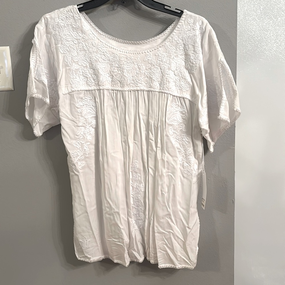 J. Marie White Embroidered Blouse